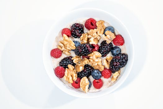 colorful bowl of overnight oats with berries