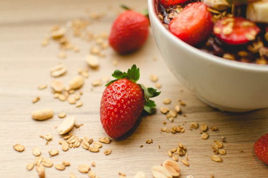 delicious overnight oats with berries