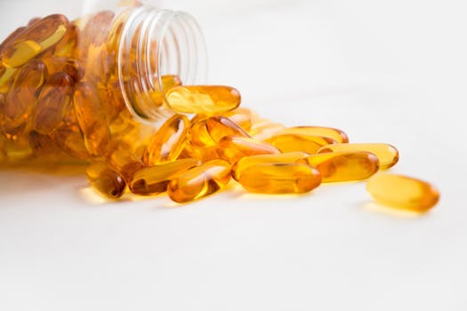 omega-3 supplements in a jar