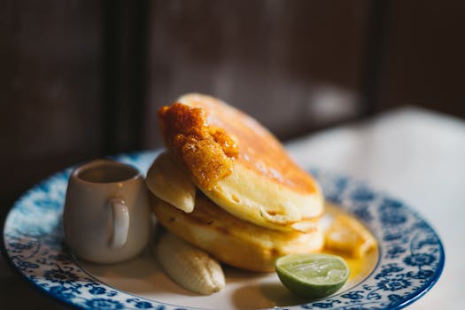 fluffy pancakes cooking